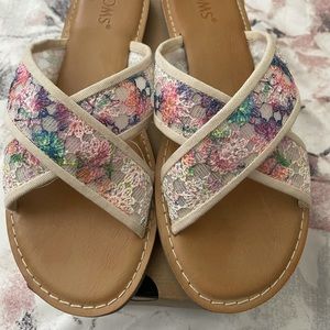 Toms Viv Multi Crochet sandals
